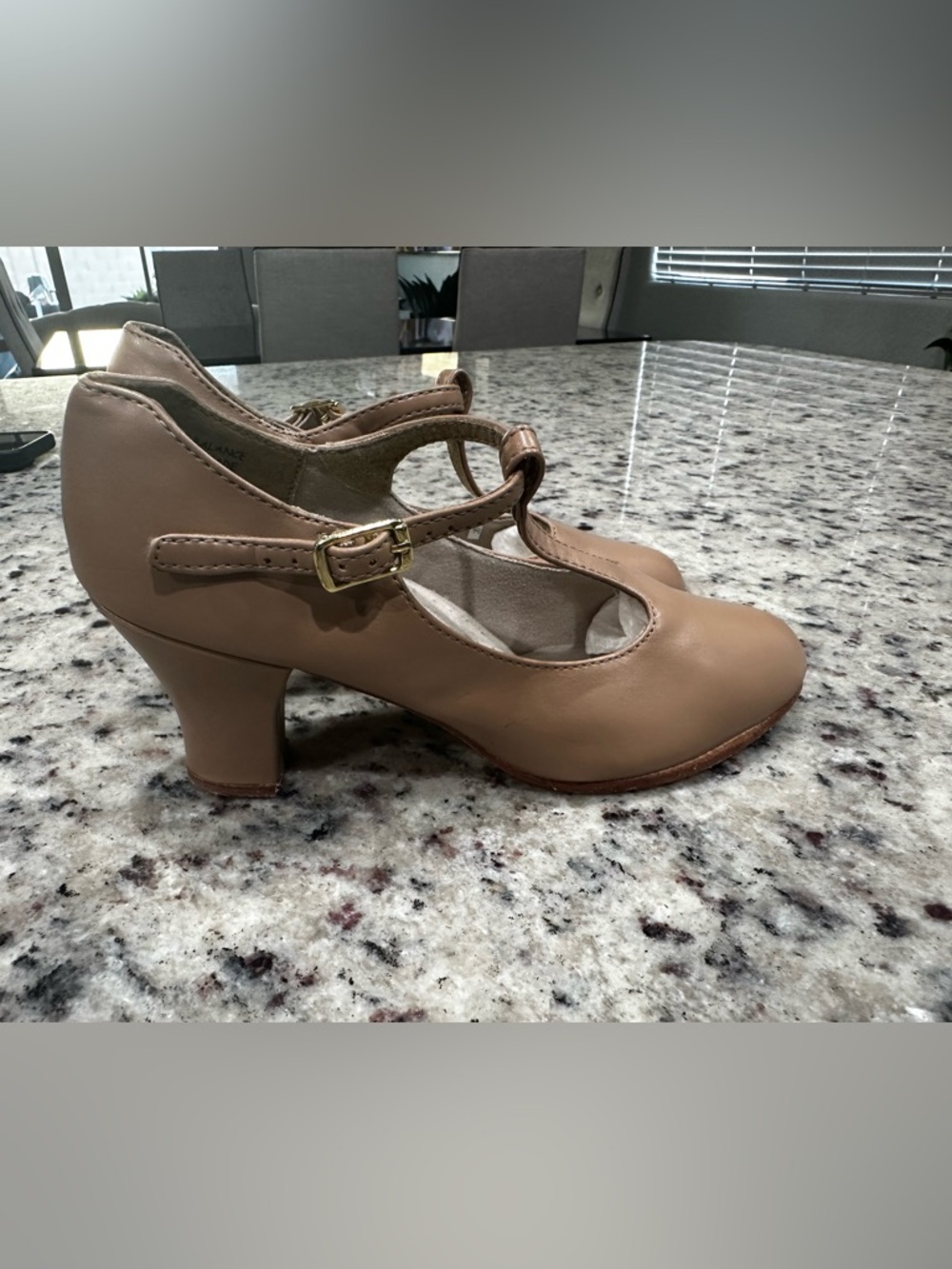JR. FOOTLIGHT T-STRAP CHARACTER CAPEZIO Dance Shoes Tan 4M